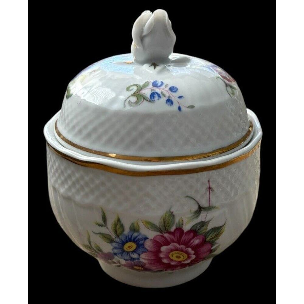 Vintage Hollohaza Porcelain Floral Candy Trinket Dish Jar w/ Lid Hungary 3D Rose - Picture 7 of 7
